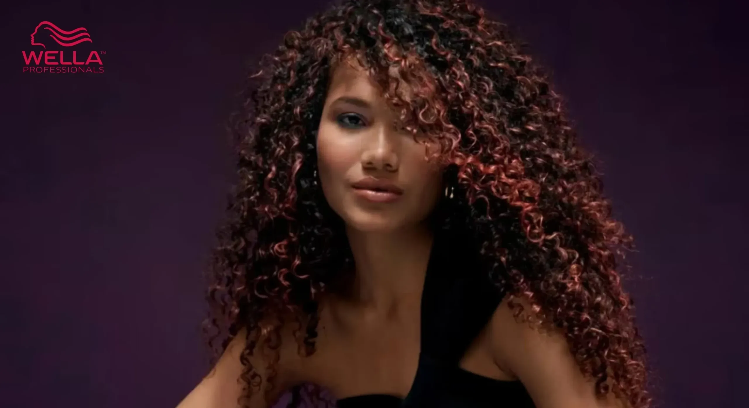 Kestane Saç Rengi Kimlere Yakışır? 2026'Nın Tam Rehberi 22 wella-professionals-kizil-kestane-kivircik-sac-koyu-ten